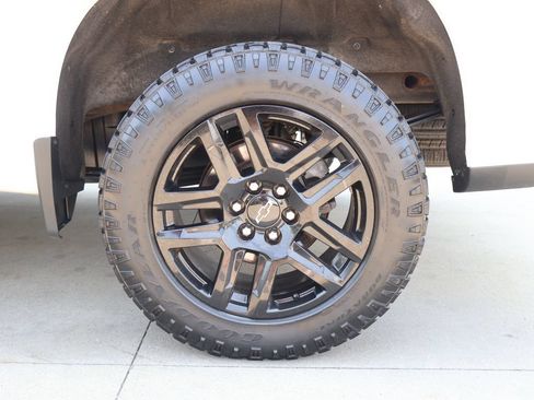 Used 2020 Chevrolet Silverado 1500 Custom w/ Rally Edition AWD/4WD image 38