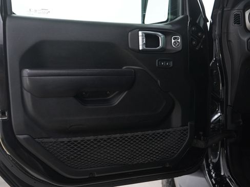 Used 2021 Jeep Wrangler Sport AWD/4WD image 19