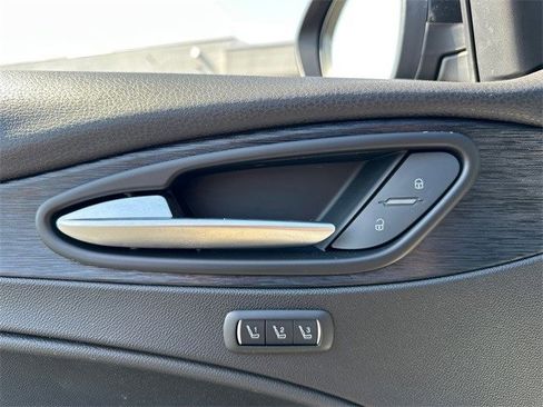 Used 2024 Alfa Romeo Stelvio Sprint image 36