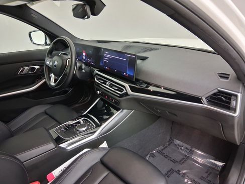 Certified 2023 BMW 330i Sedan w/ Premium Package image 33