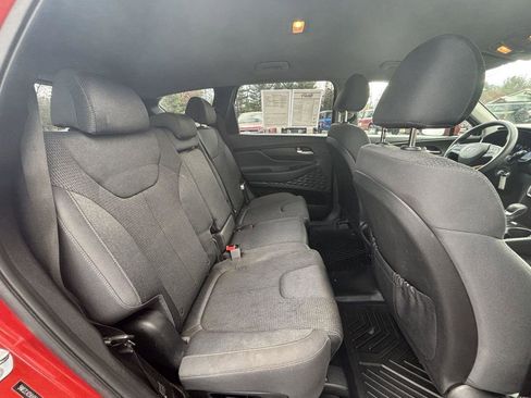 Used 2019 Hyundai Santa Fe SE image 14