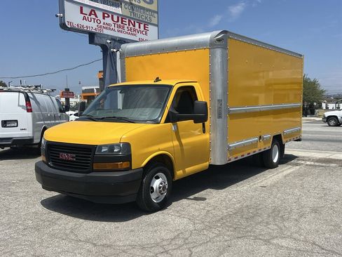 Used 2021 GMC Savana 3500 Extended w/ Power Convenience Package RWD image 1