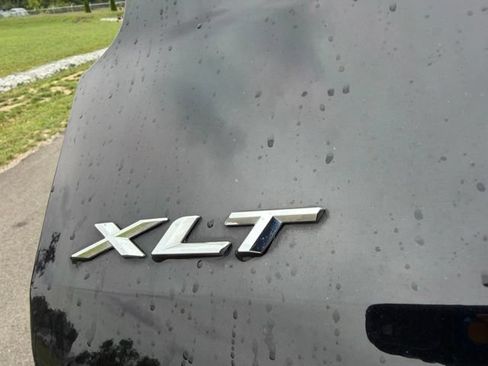 Used 2020 Ford Explorer XLT w/ Equipment Group 202A AWD/4WD image 10