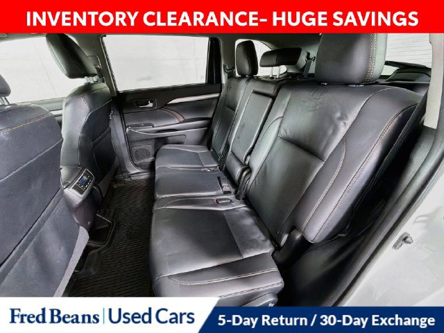 Used 2019 Toyota Highlander XLE AWD/4WD image 31