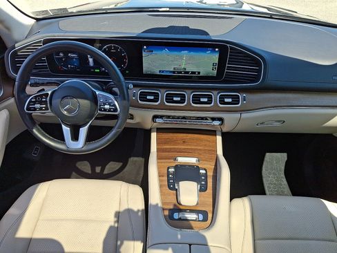Used 2023 Mercedes-Benz GLS 450 4MATIC image 14