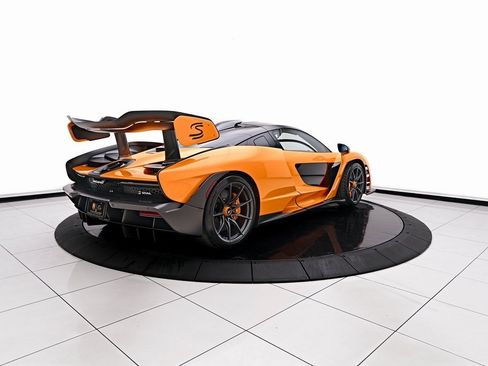 Used 2019 McLaren Senna image 9