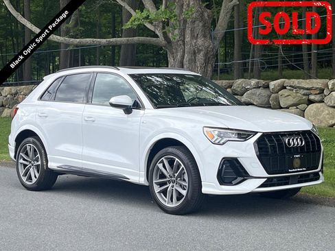 Used 2024 Audi Q3 2.0T Premium Plus w/ Premium Plus Package AWD/4WD image 1