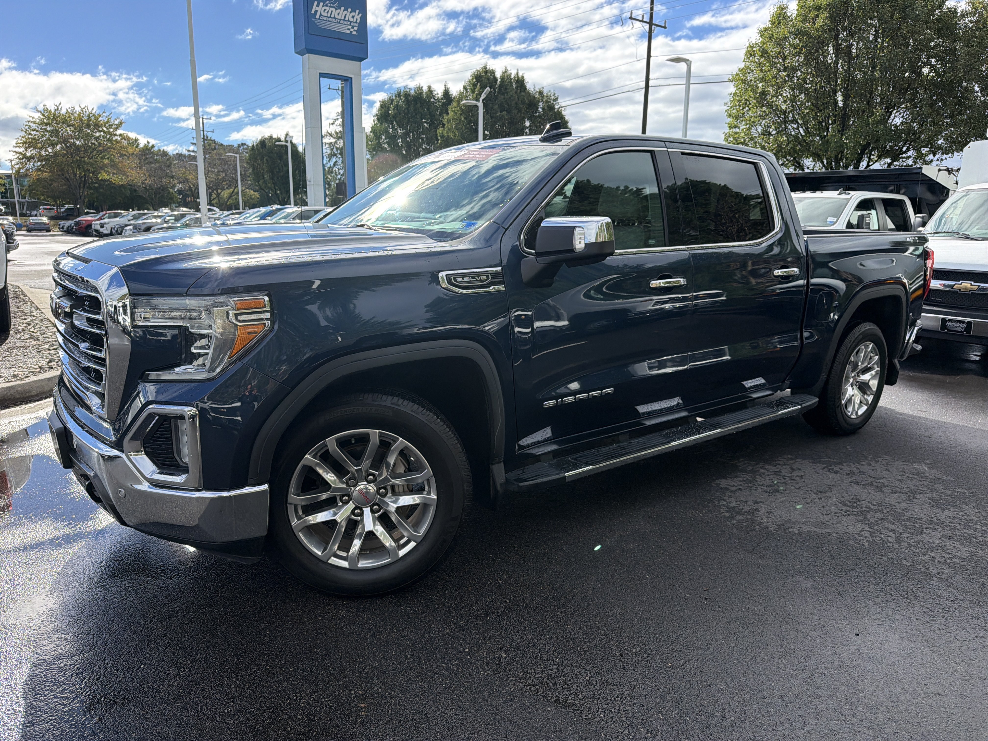 Used 2020 GMC Sierra 1500 SLT w/ SLT Premium Plus Package AWD/4WD image 6