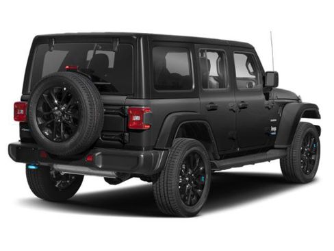 Used 2023 Jeep Wrangler Unlimited Sahara w/ Cold Weather Group AWD/4WD image 3
