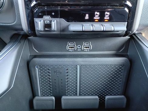 New 2026 RAM 1500 Big Horn AWD/4WD image 18