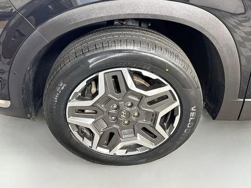 Certified 2023 Hyundai Santa Fe Limited w/ Cargo Package AWD/4WD image 4
