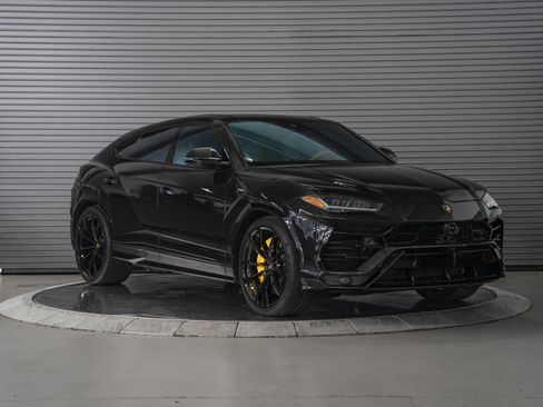 Used 2022 Lamborghini Urus AWD/4WD image 7