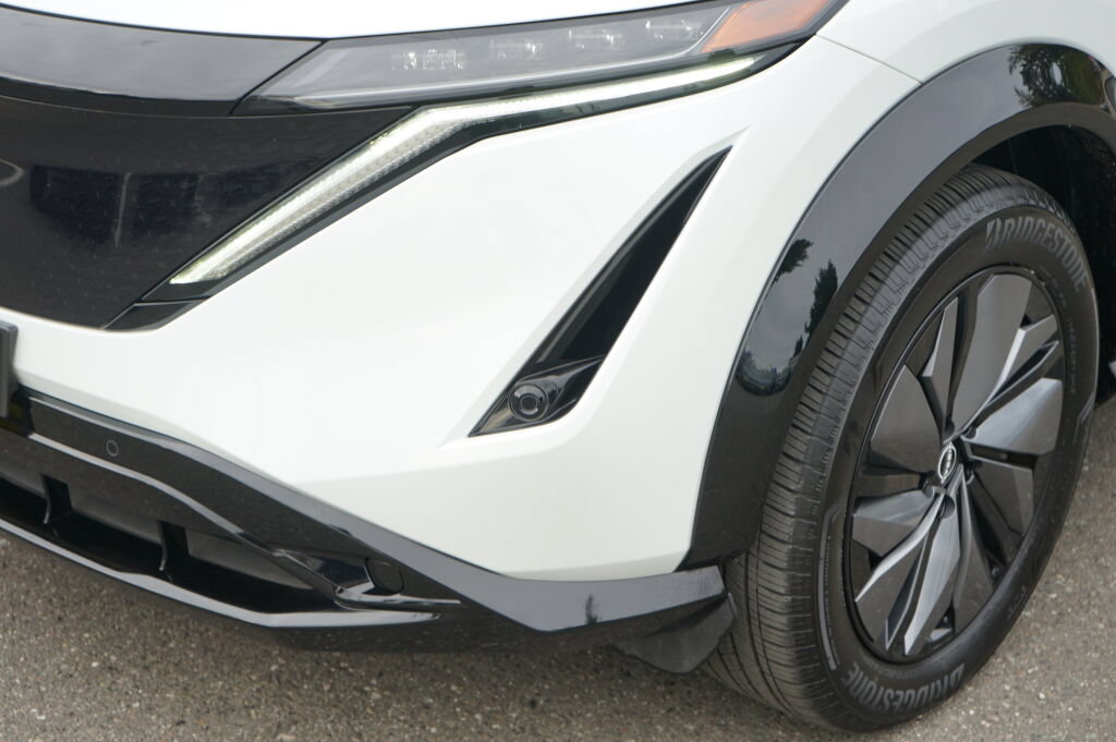 Used 2024 Nissan Ariya FWD image 9