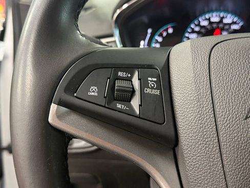 Used 2019 Chevrolet Trax LT w/ Driver Confidence Package FWD image 29