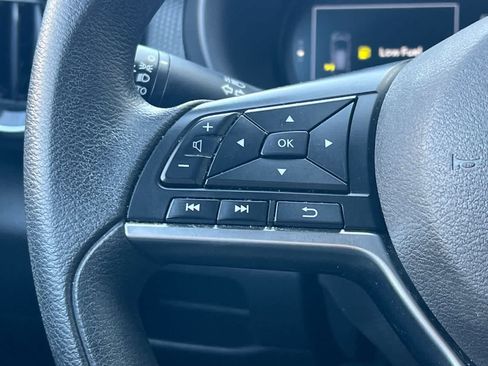 Used 2023 Nissan Kicks SV FWD image 31