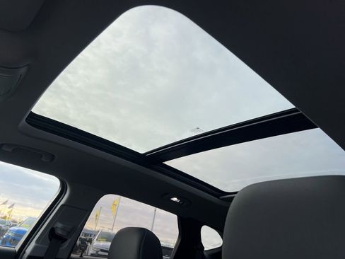 New 2025 Chevrolet Blazer LT w/ Sound & Technology Package image 9