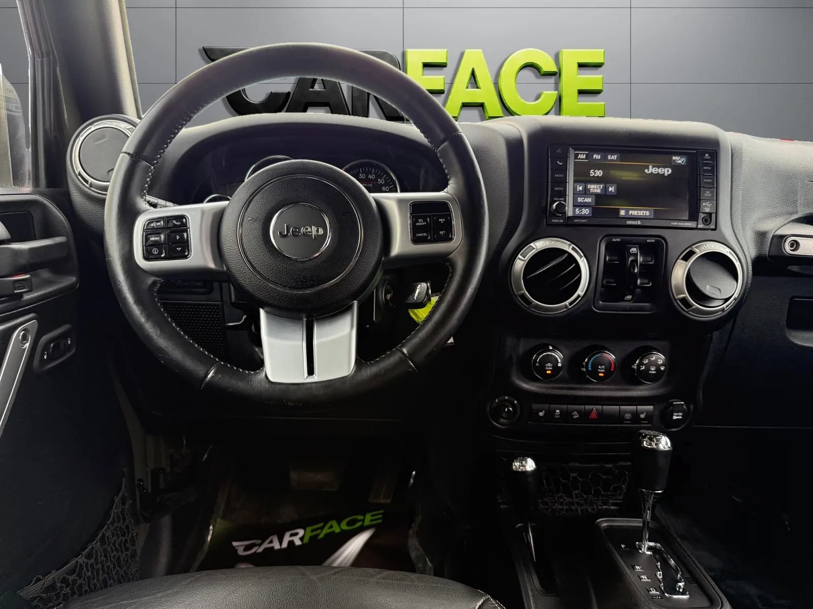 Used 2015 Jeep Wrangler Unlimited Rubicon AWD/4WD image 24