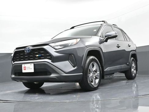 Certified 2022 Toyota RAV4 XLE image 31
