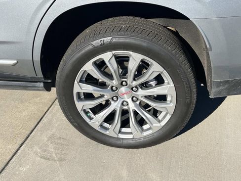 Used 2024 GMC Yukon Denali w/ Max Trailering Package image 11