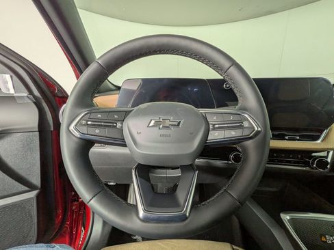 New 2026 Chevrolet Equinox ACTIV w/ Convenience Package III image 18