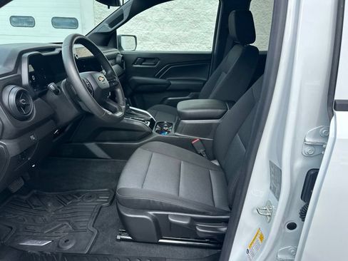 Used 2023 Chevrolet Colorado W/T w/ Advanced Trailering Package RWD image 12