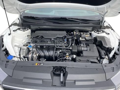 New 2025 Kia K4 FWD image 14