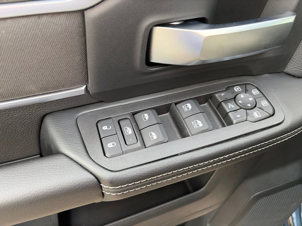 New 2026 RAM 2500 Big Horn AWD/4WD image 21