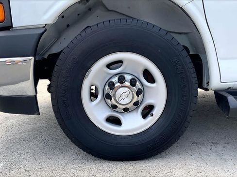 Used 2019 Chevrolet Express 3500 LT w/ LT Preferred Equipment Group RWD image 8