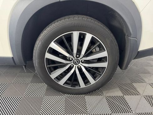 Used 2023 Nissan Pathfinder Platinum AWD/4WD image 14