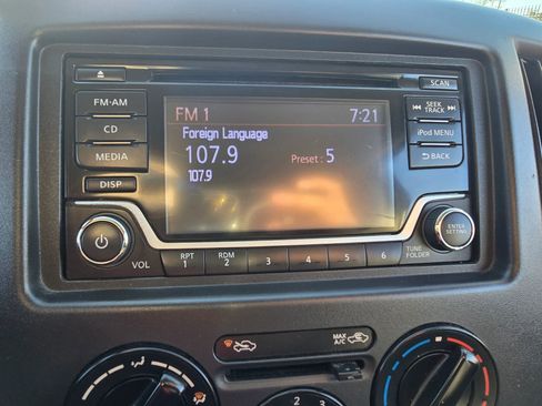 Used 2019 Nissan NV200 S image 36