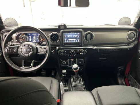Used 2022 Jeep Wrangler Unlimited Sport AWD/4WD image 4