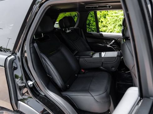 New 2026 Land Rover Range Rover SV AWD/4WD image 44
