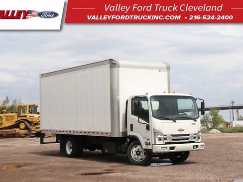 Used 2023 Chevrolet Low Cab Forward 5500XD RWD image 1