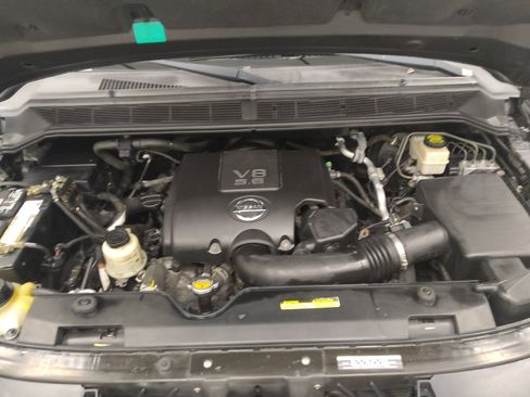 Used 2015 Nissan Titan SV w/ SV Value Truck Package AWD/4WD image 30
