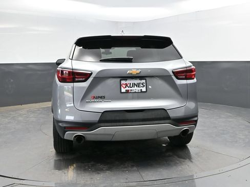 Used 2025 Chevrolet Blazer LT AWD/4WD image 7