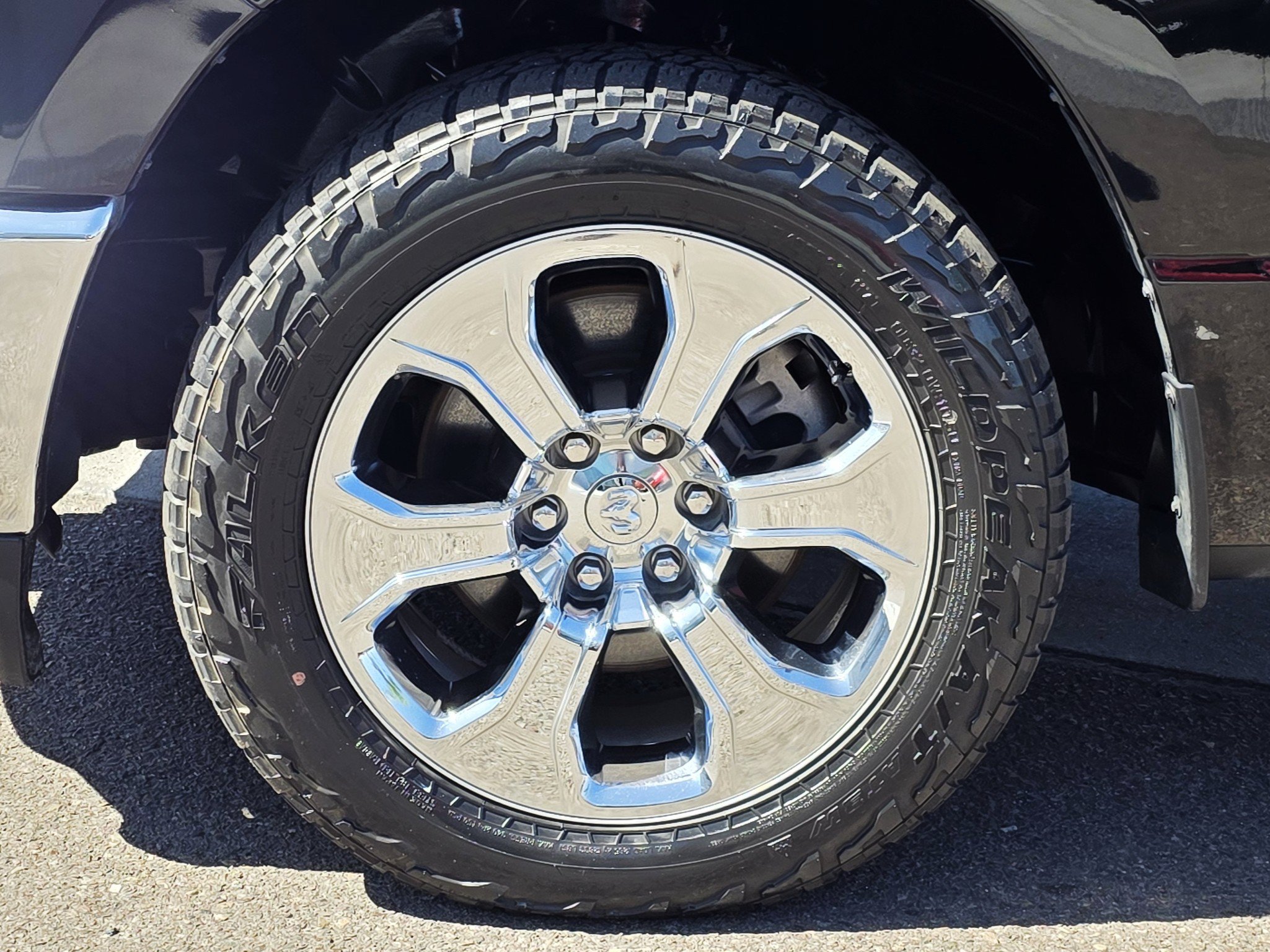 Used 2020 RAM 1500 Big Horn RWD image 6