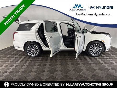 Used 2024 Hyundai Palisade Calligraphy AWD/4WD image 16