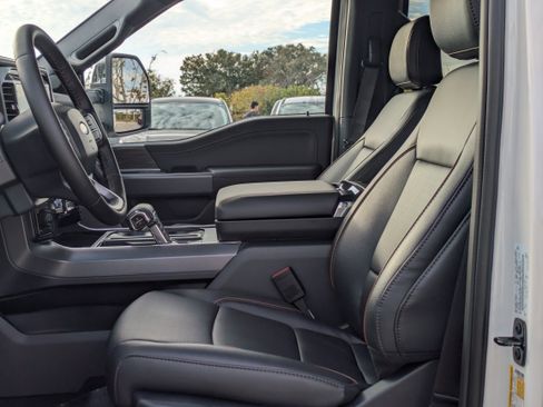 New 2025 Ford F150 Lariat w/ Equipment Group 502A High image 23