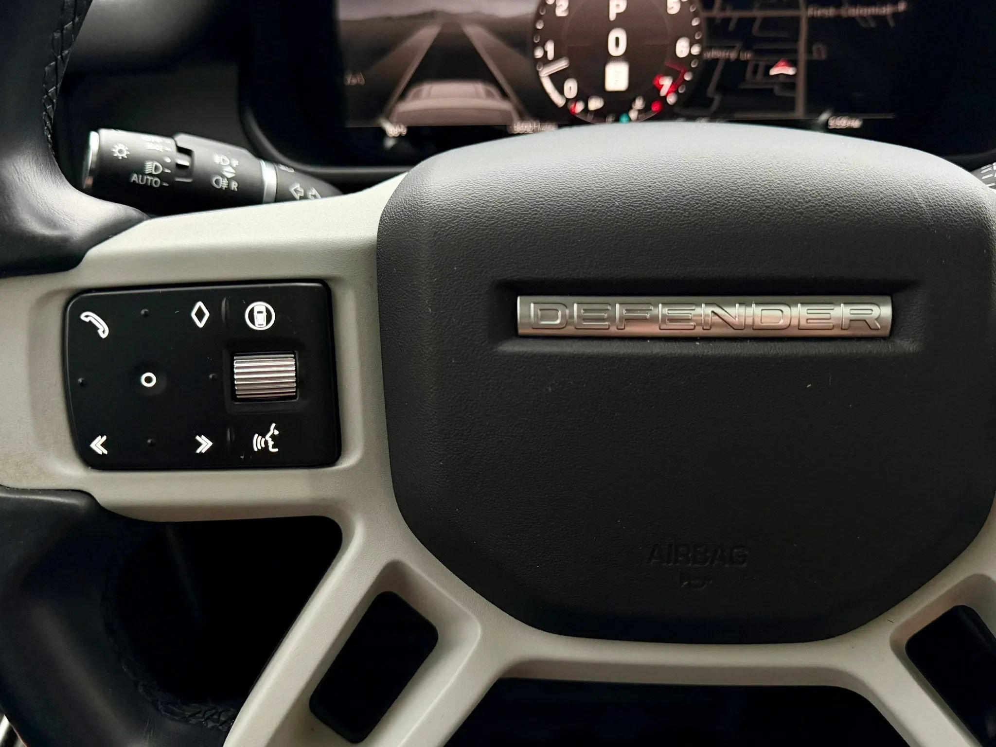 Used 2024 Land Rover Defender 110 S AWD/4WD image 30