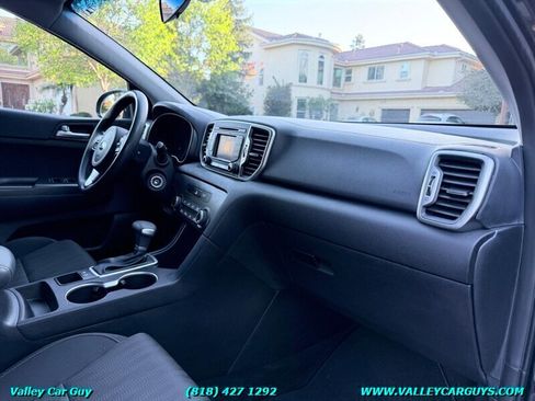 Used 2017 Kia Sportage LX FWD image 9
