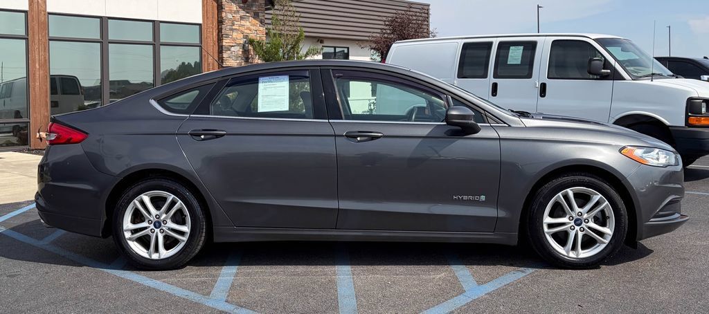 Used 2018 Ford Fusion S FWD image 21