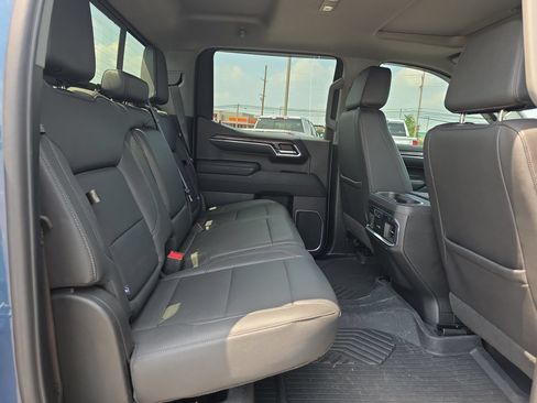 Used 2024 Chevrolet Silverado 1500 LTZ w/ LTZ Premium Package AWD/4WD image 15