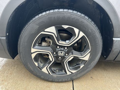 Used 2018 Honda CR-V Touring image 11