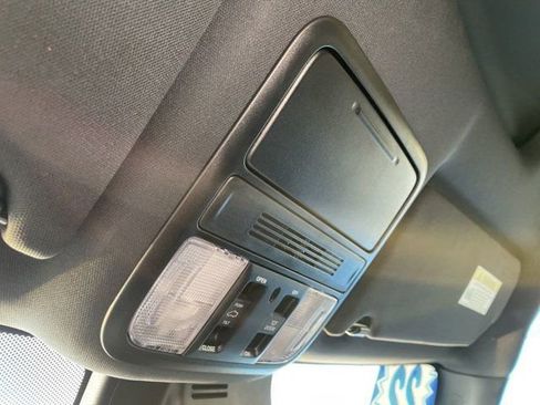 Used 2022 Honda Pilot TrailSport image 22