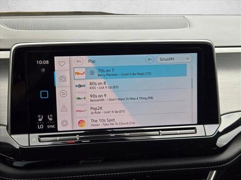Used 2025 Volkswagen Atlas Cross Sport SE AWD/4WD image 11