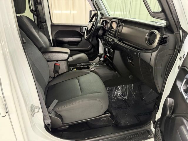 Used 2022 Jeep Wrangler Unlimited Sport AWD/4WD image 11