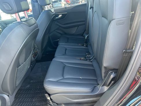Used 2025 Audi Q7 3.0T Premium Plus AWD/4WD image 21