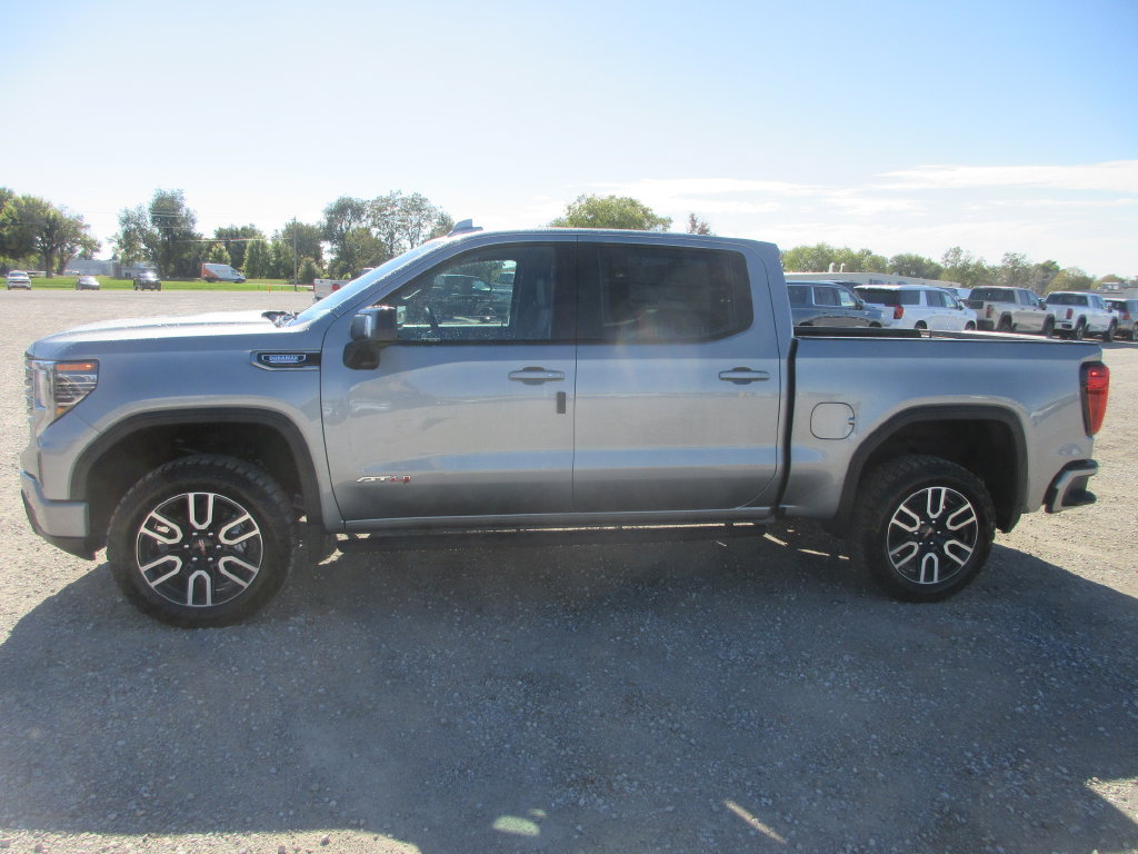 New 2026 GMC Sierra 1500 AT4 w/ AT4 Premium Package AWD/4WD image 9