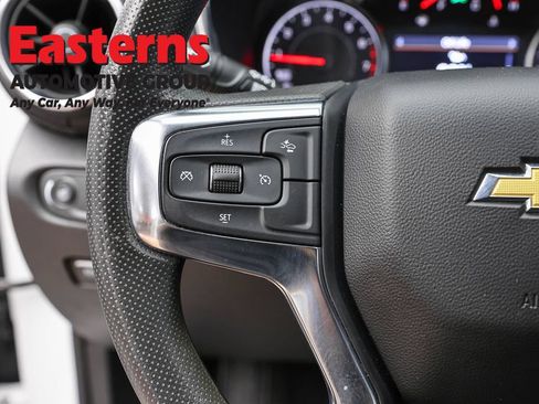 Used 2025 Chevrolet Blazer LT FWD image 15