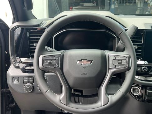 New 2026 Chevrolet Silverado 2500 ZR2 AWD/4WD image 14